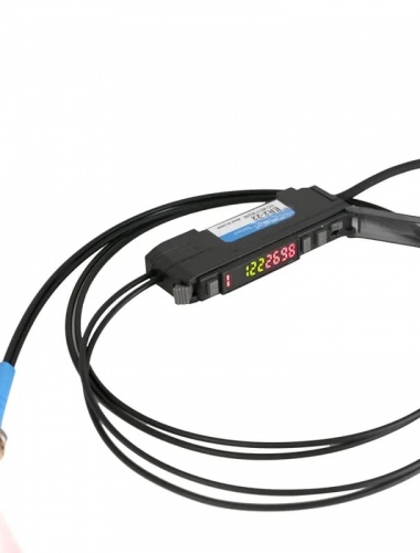 Amplificador de fibra con pantalla Digital NPN.