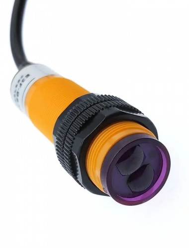 Sensor fotoeléctrico E3F-DS30C4 